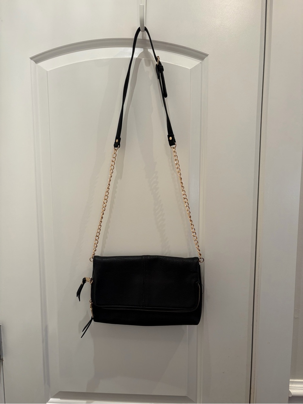 Classic Black Leather Crossbody Bag with Gold Chain Strap